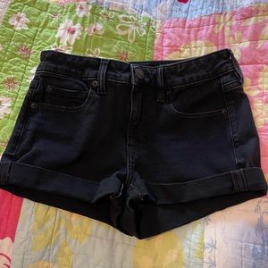 size 4 american eagle jean shorts.
